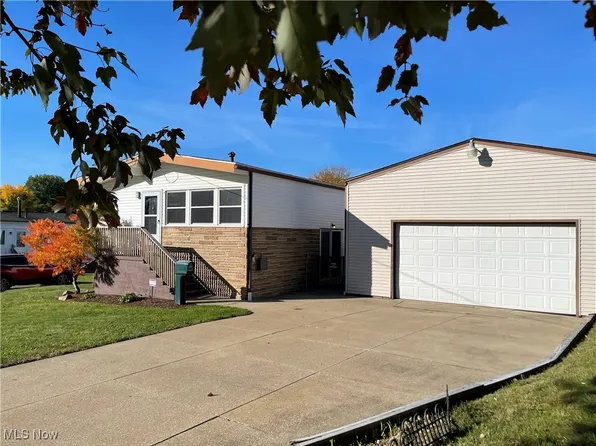1590 Vicgross Ave, Akron, OH 44310