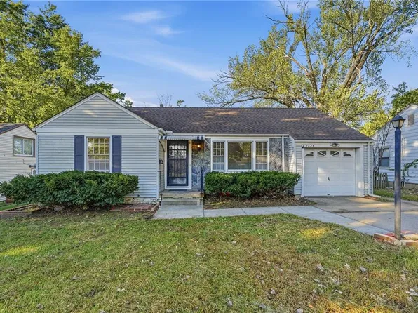 7625 Sni A Bar Rd, Kansas City, MO 64129