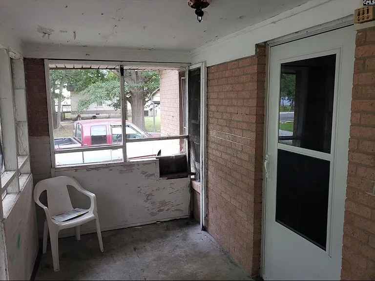 2417 Holloway St — Photo 18