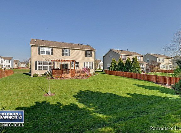 4th image of 2425 White Rose Dr