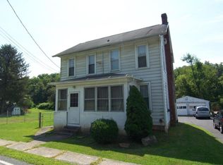 814 Long Run Rd, Mill Hall, PA 17751