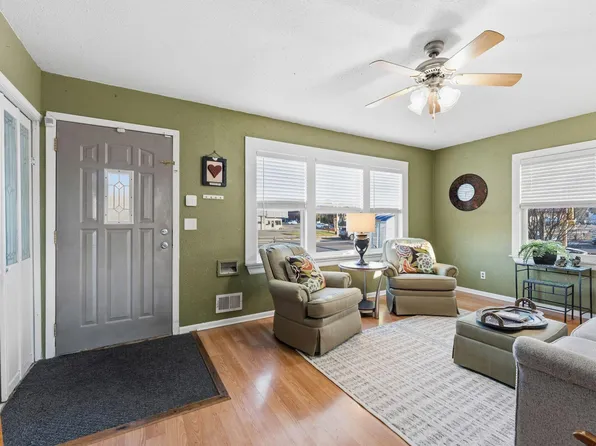 4410 Central Ave NE, Columbia Heights, MN 55421