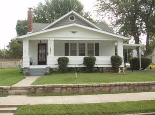 1017 S Barrett Ave, Sedalia, MO 65301