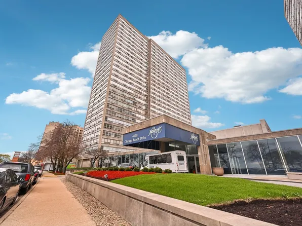 4800 S Chicago Beach Dr APT 702S, Chicago, IL 60615