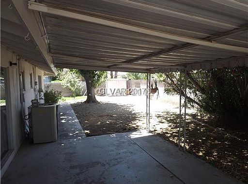 5th image of 100 Woodley St #0