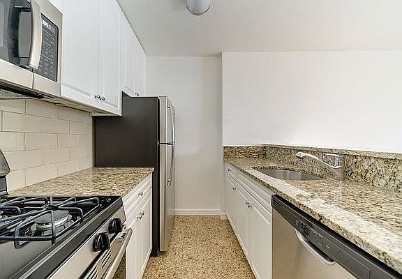 3rd image of 235 W 56th St APT 42K