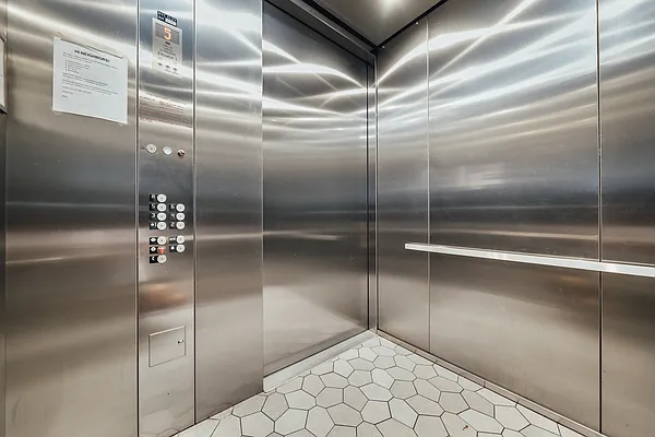 Rented by Nooklyn NYC LLC | media 31