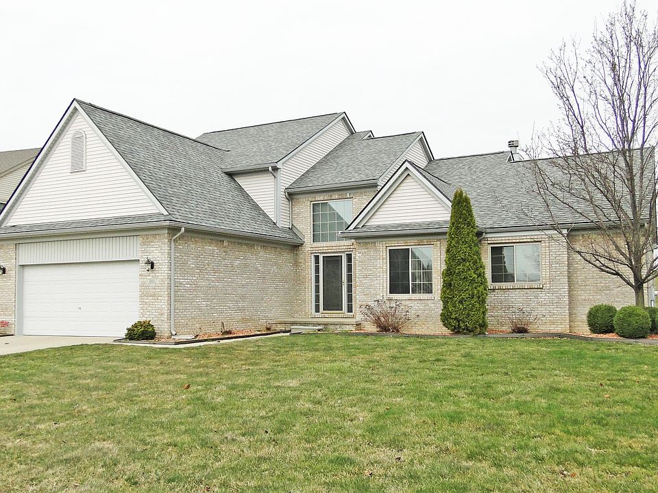 1st image of 30051 Hickory Dr