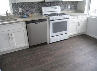 32-26 35th St #2, Astoria, NY 11106