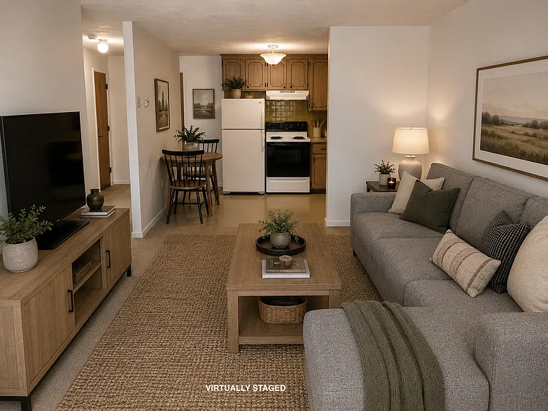 Lexington St Apartments — Photo 1