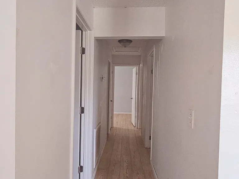 5014 W Idaho St — Photo 12