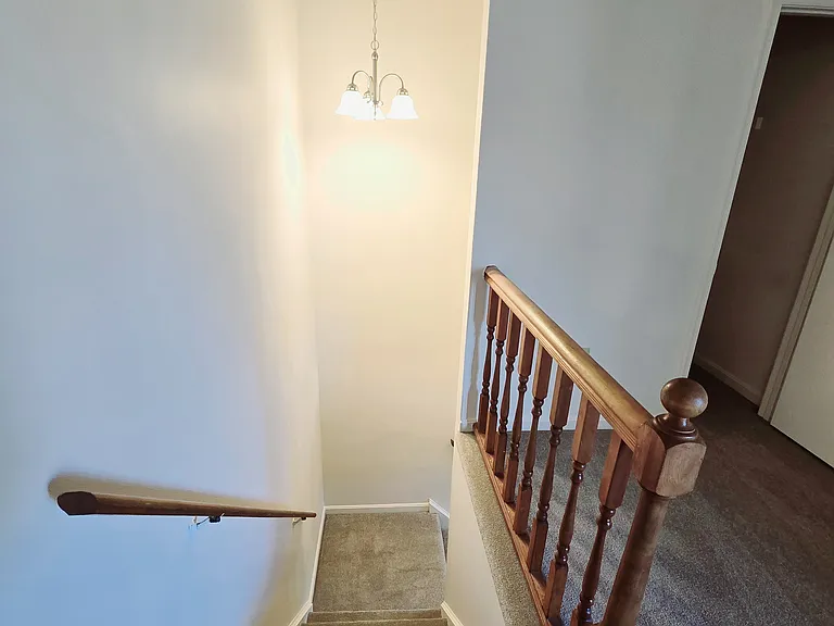 2 Bedroom 2nd Floor Stairs