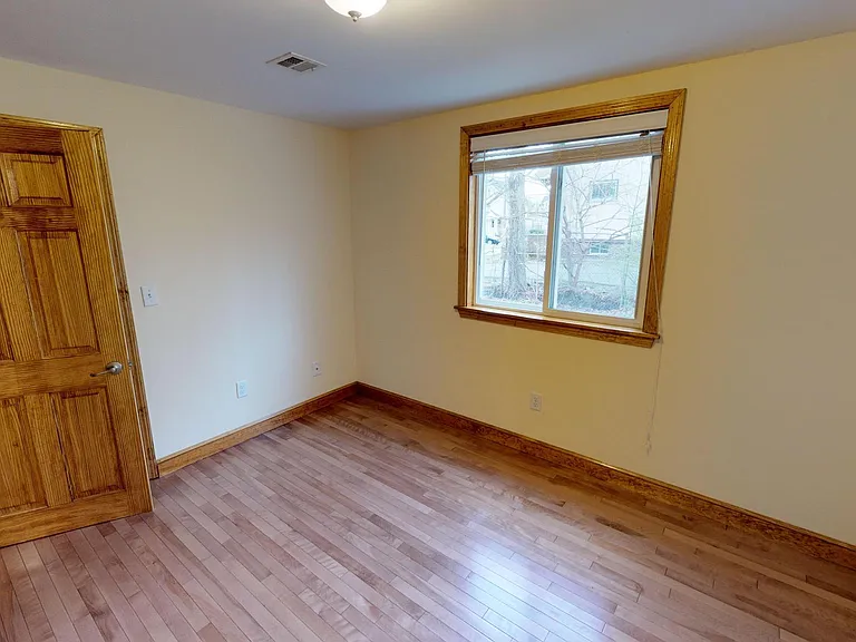 38 W Elm Ter #4 — Photo 9