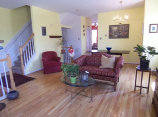 520 Redland Blvd, Rockville, MD 20850
