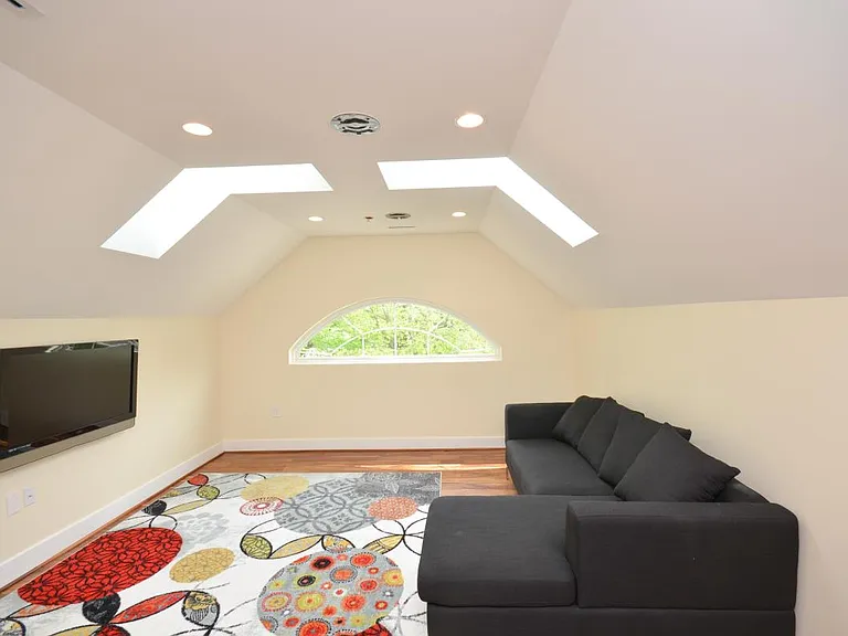 10023 Clue Dr — Photo 15