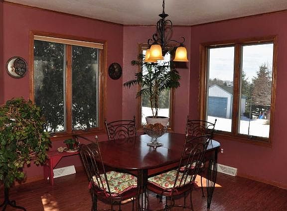 2nd image of 225 Killdeer Ave