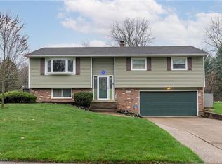 3232 Valley Forge Dr, Brunswick, OH 44212