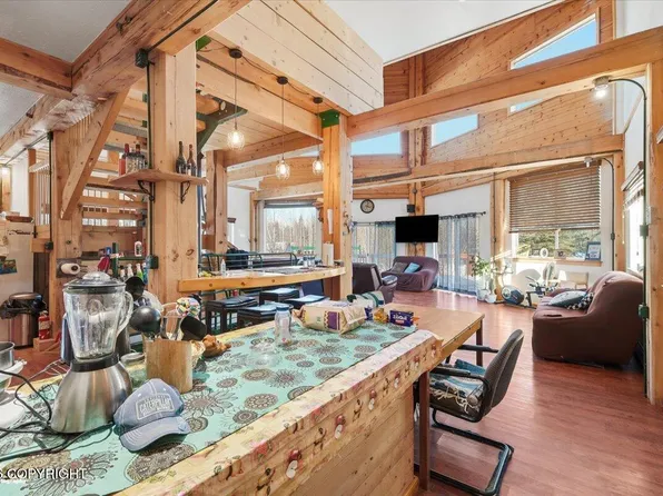 7200 W Middle Dr, Wasilla, AK 99623