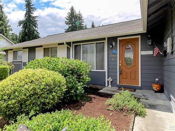 2nd image of 3360 19th St SE