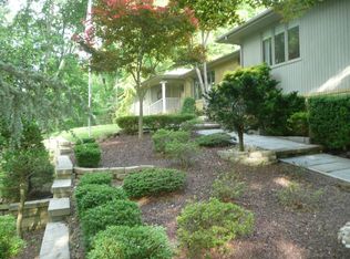 7 Clark Way, Holmdel, NJ 07733