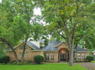 1109 Laon Ln, Desoto, TX 75115