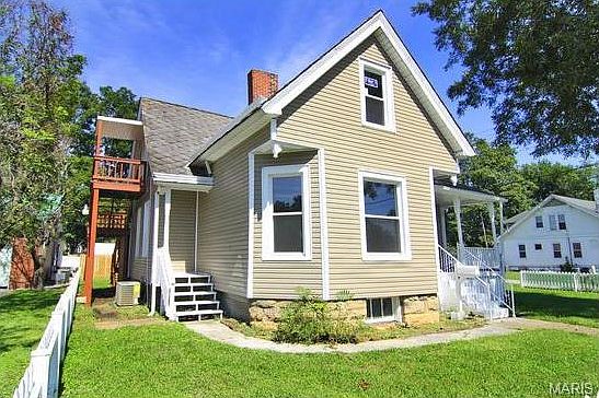 1st image of 822 William St