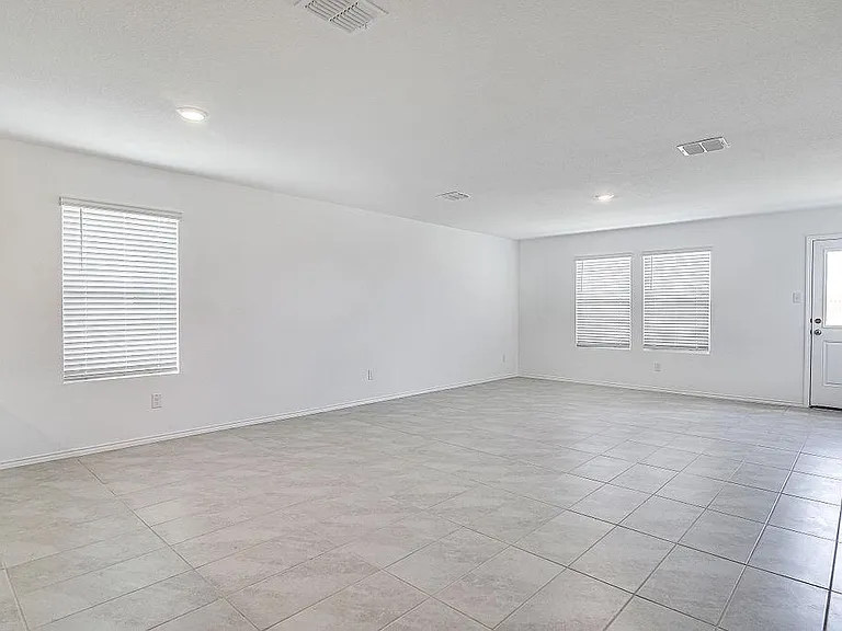 4052 Dublin Ridge Dr — Photo 3