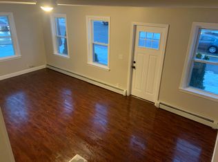 6 Pine St, Cranston, RI 02910