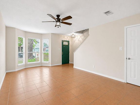 3rd image of 5441 Princeton Dr