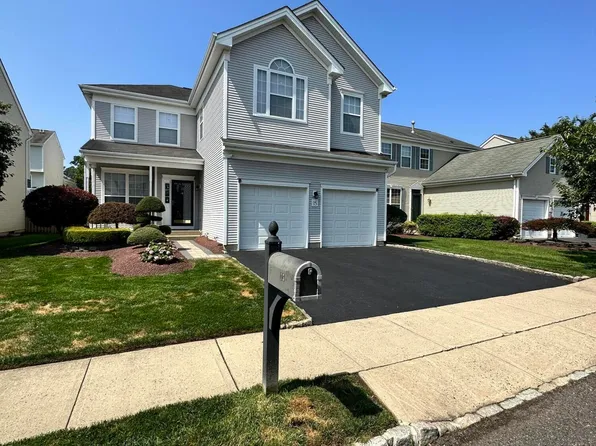 15 Inverness Drive, Manalapan, NJ 07726