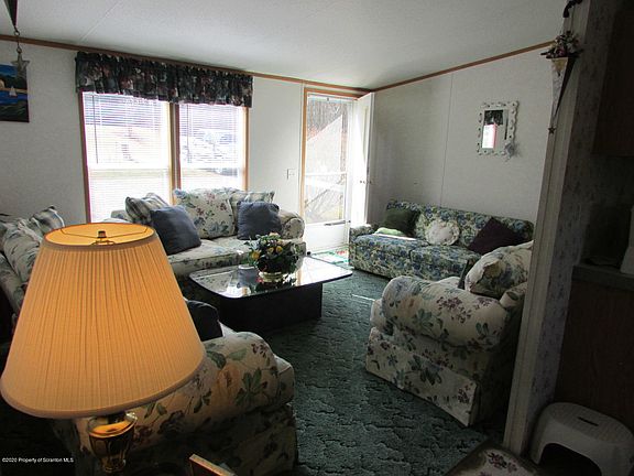 3rd image of 595 Raylean Rd