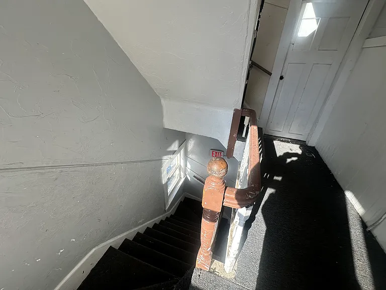 124 Kendall St #2 — Photo 6