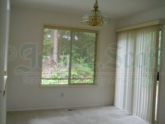 5th image of 3515 255th Ln SE