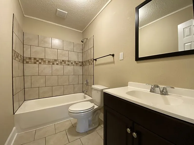 3257 Madewell St — Photo 6