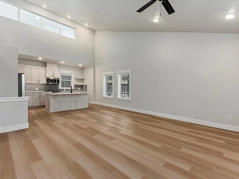 Bradbury Luxury Townhomes — Photo 7