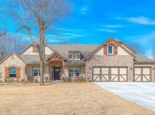 2307 E 45th Pl, Sand Springs, OK 74063