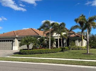 8232 Larkspur Cir, Sarasota, FL 34241