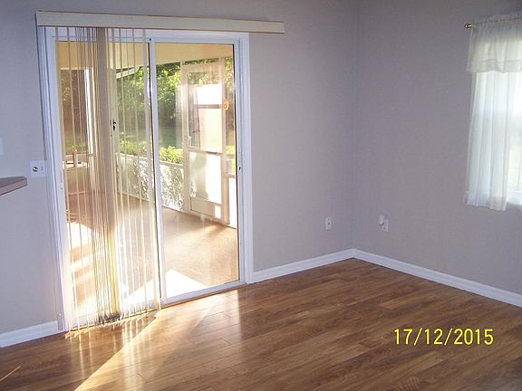 5th image of 209 SE Verada Ave