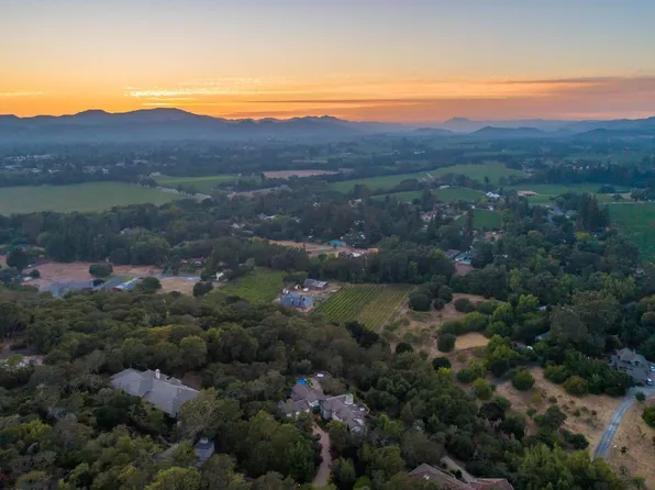 34 Old Coach Road, Napa, CA 94558