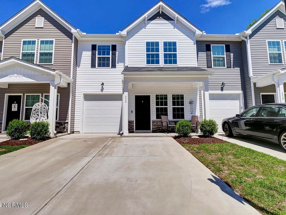 1st image of 352 Trevally Court