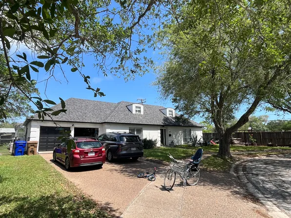 202 Dolphin Pl, Corpus Christi, TX 78411