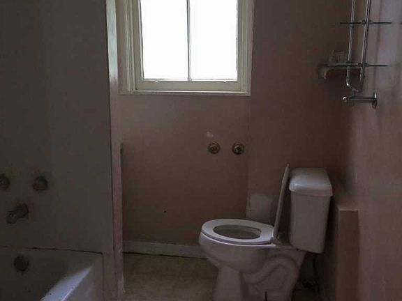 4th image of 811 Purcell Ave
