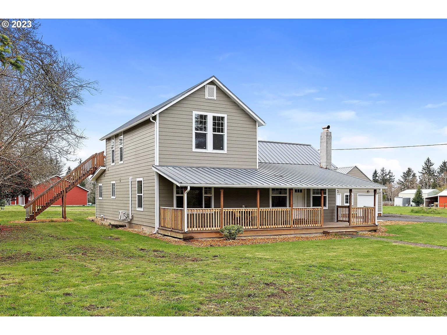 42885 Hillcrest Loop photo 1