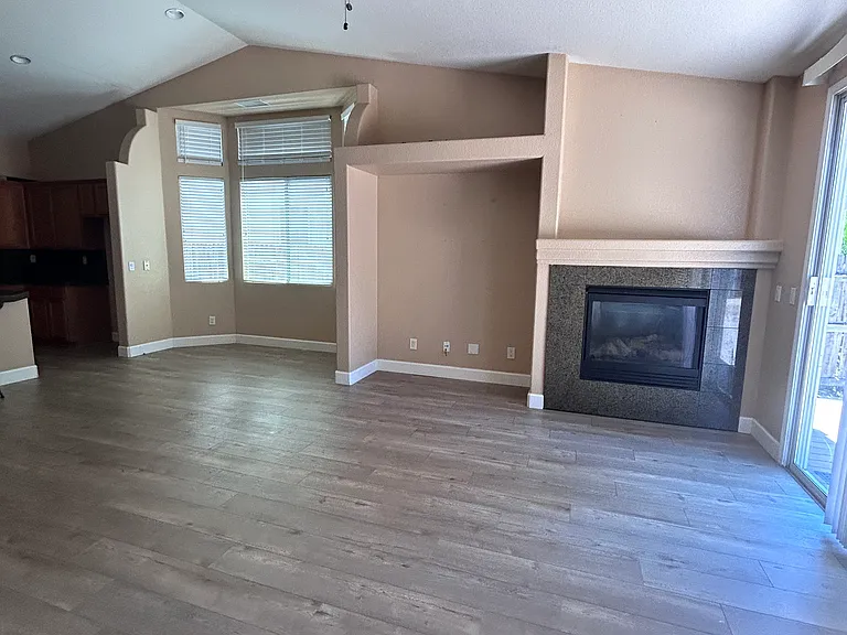 111 Aldeburgh Cir — Photo 16