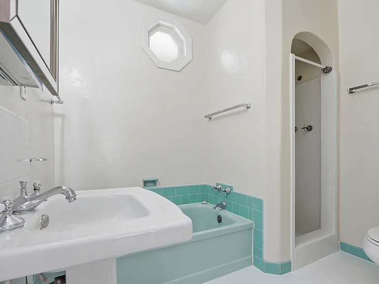 855 Main St #2 — Photo 16