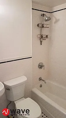 Rented by Wave Real Estate Group | media 21