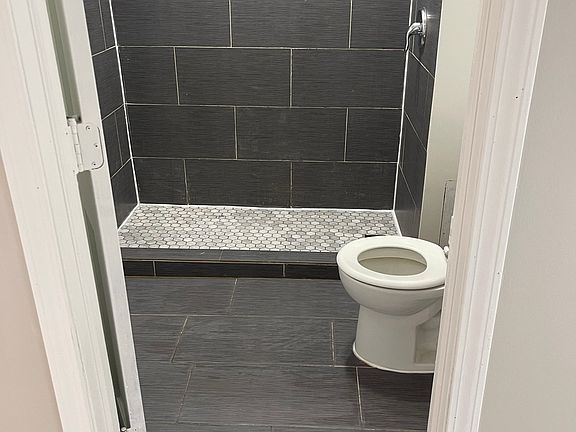 5th image of 4410 S California Ave #2R