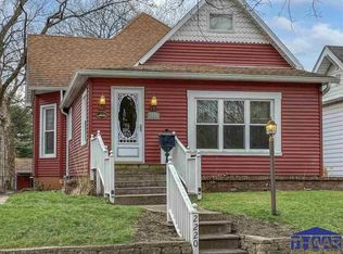 2220 N 7th St, Terre Haute, IN 47804