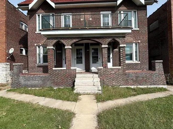 5047 Chippewa St, Saint Louis, MO 63109