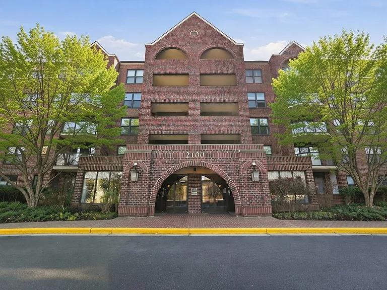 2100 Langston Blvd #207 — Photo 13
